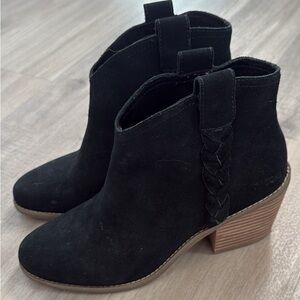 TOMS Black Suede Ankle Booties Size 8 | Braided Detail Block Heel